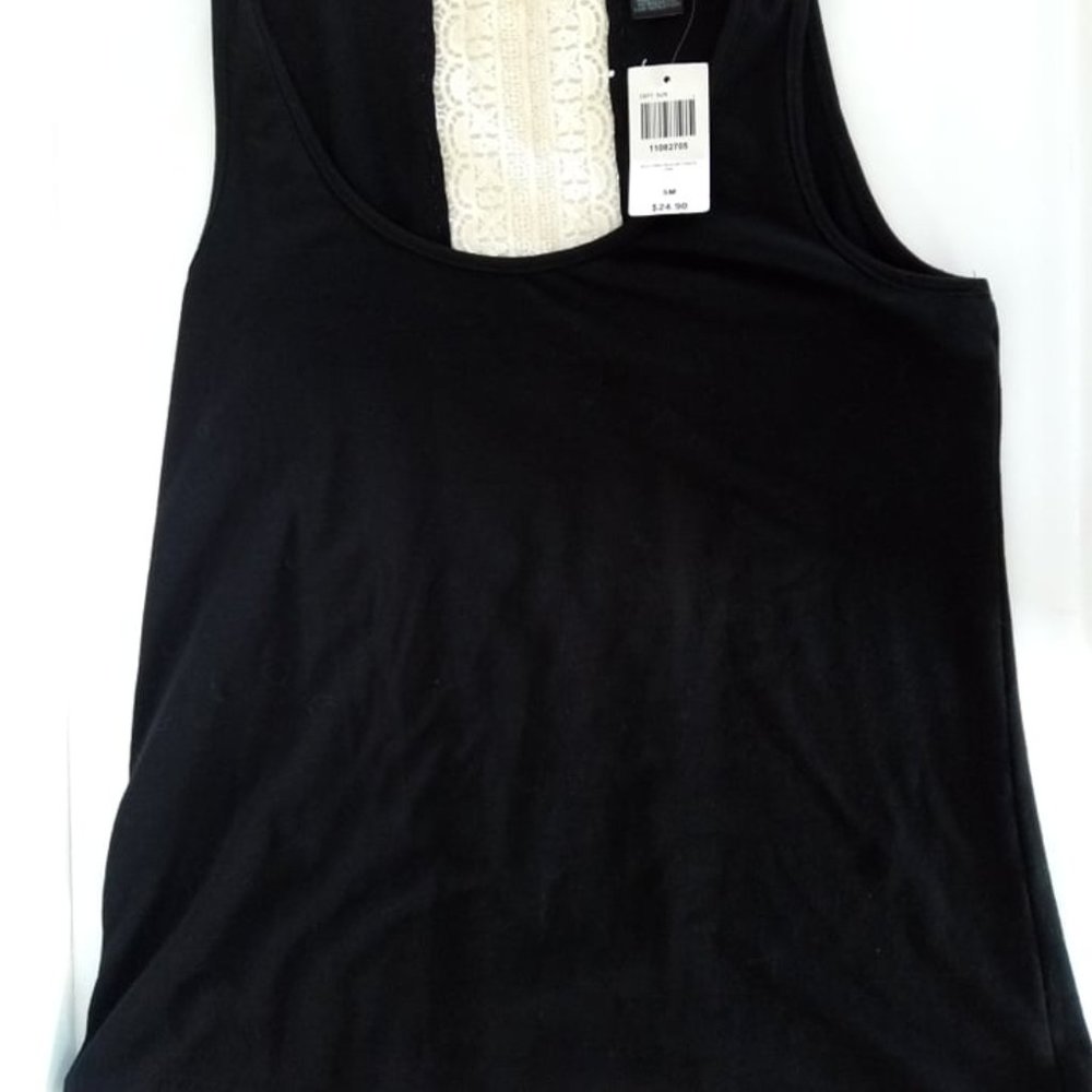 Hot Topic tank top